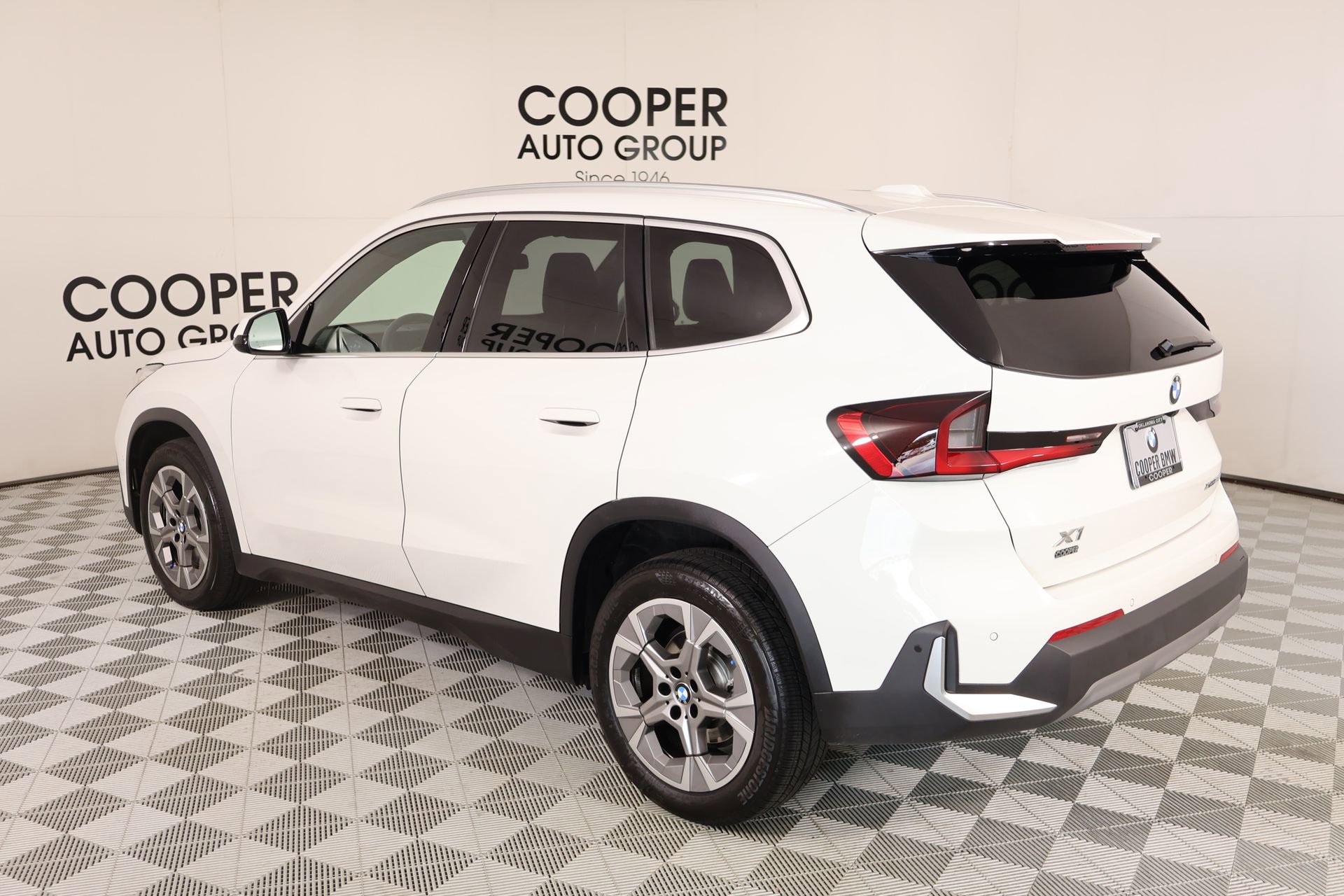 Used 2023 BMW X1 xDrive28i AWD/4WD image 22