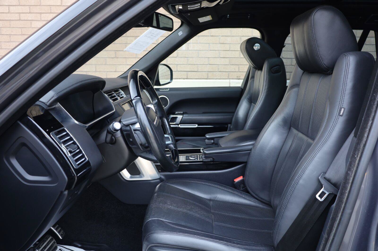 Used 2016 Land Rover Range Rover Supercharged AWD/4WD image 17