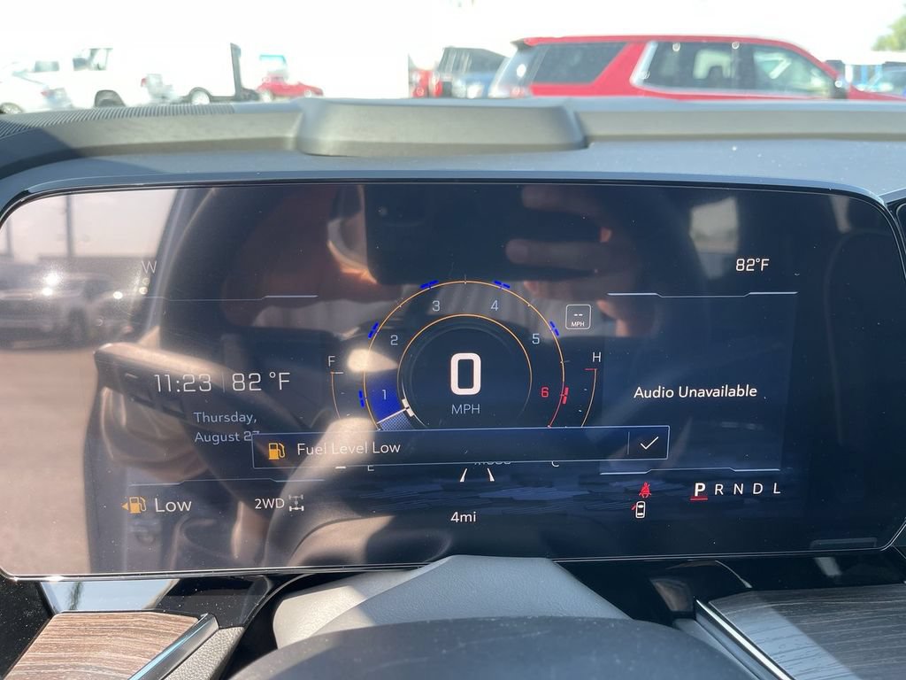 New 2026 Chevrolet Suburban Premier w/ Sun And Tow Package AWD/4WD image 15