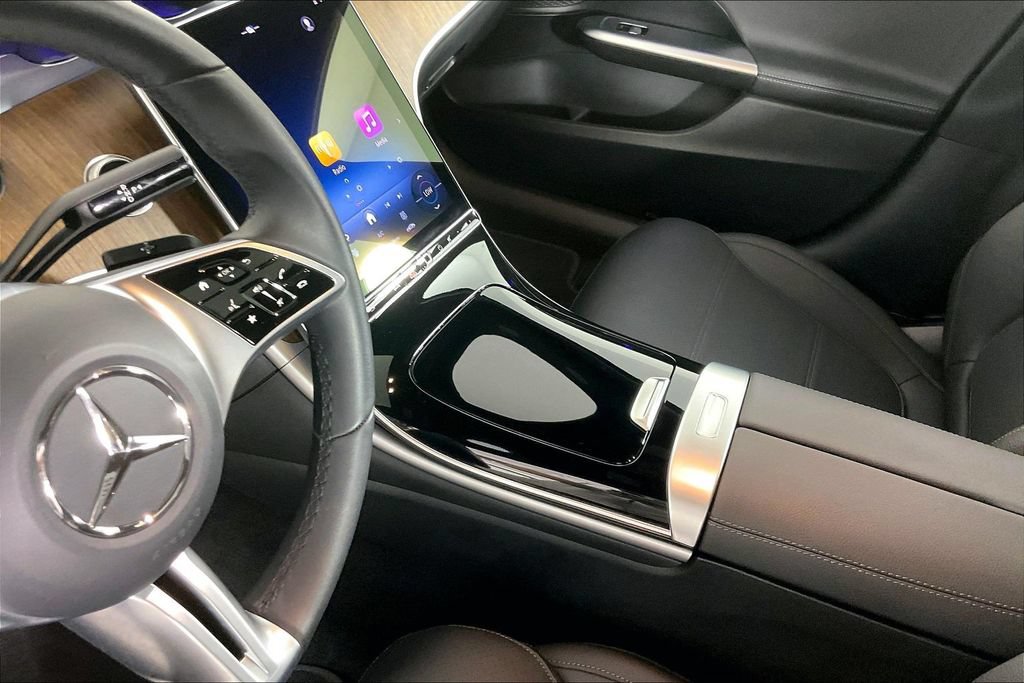 Certified 2025 Mercedes-Benz C 300 4MATIC Sedan image 12