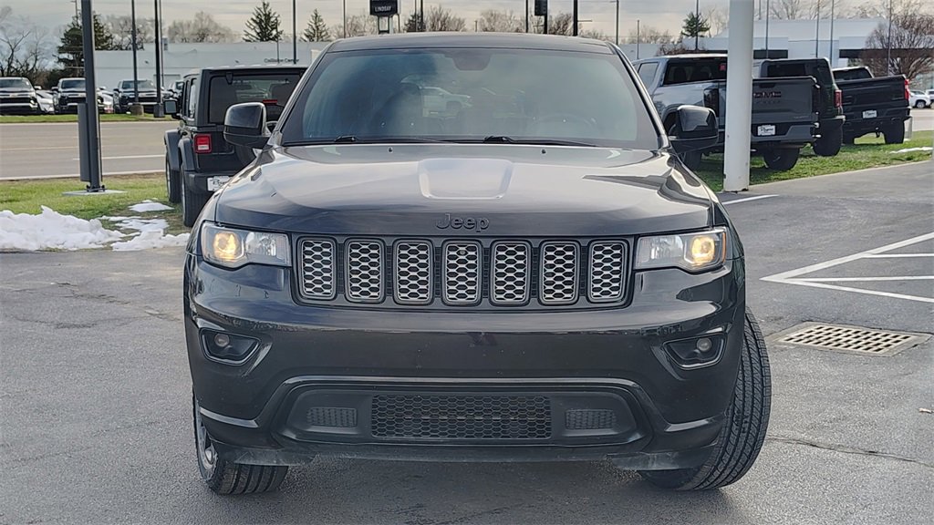 Used 2019 Jeep Grand Cherokee Altitude image 33