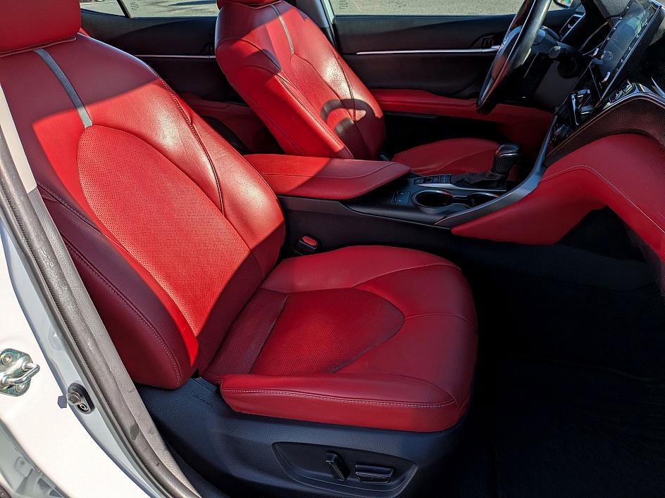 Used 2021 Toyota Camry XSE image 34