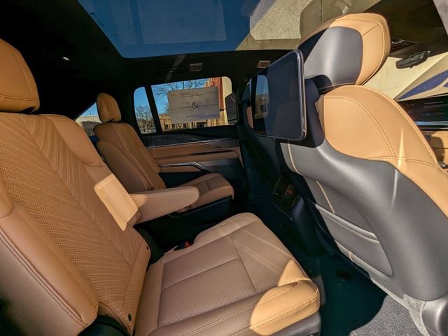Used 2025 Cadillac Escalade IQ Sport 2 AWD/4WD image 22