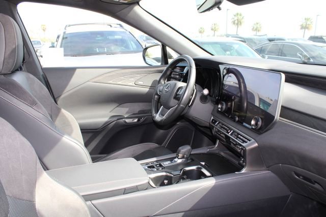 Certified 2024 Lexus RX 450h AWD w/ Convenience Package image 5