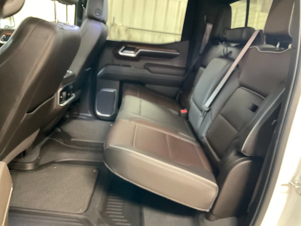 Used 2022 GMC Sierra 1500 Denali w/ Technology Package AWD/4WD image 24