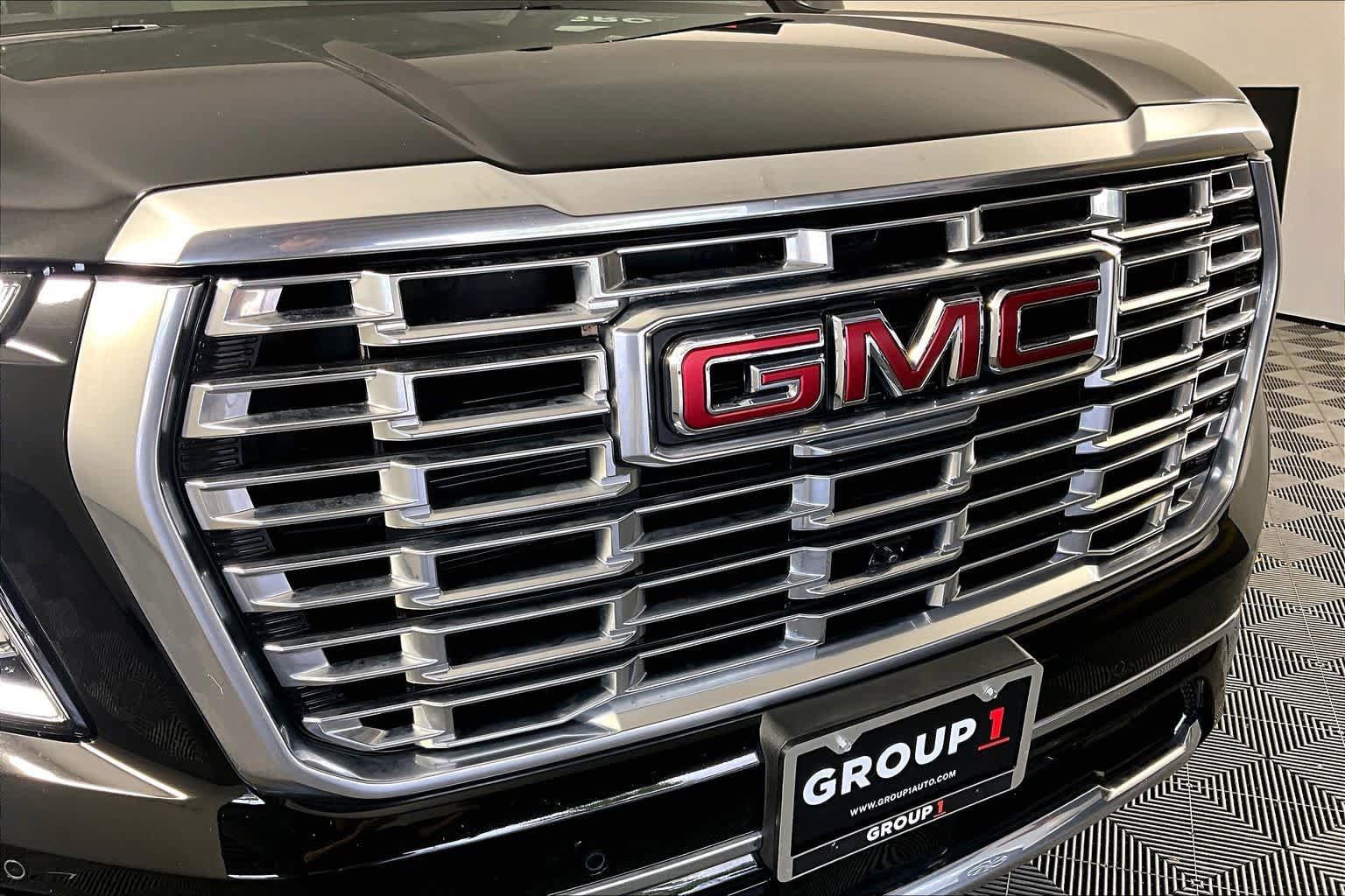 Certified 2025 GMC Yukon Denali AWD/4WD image 29