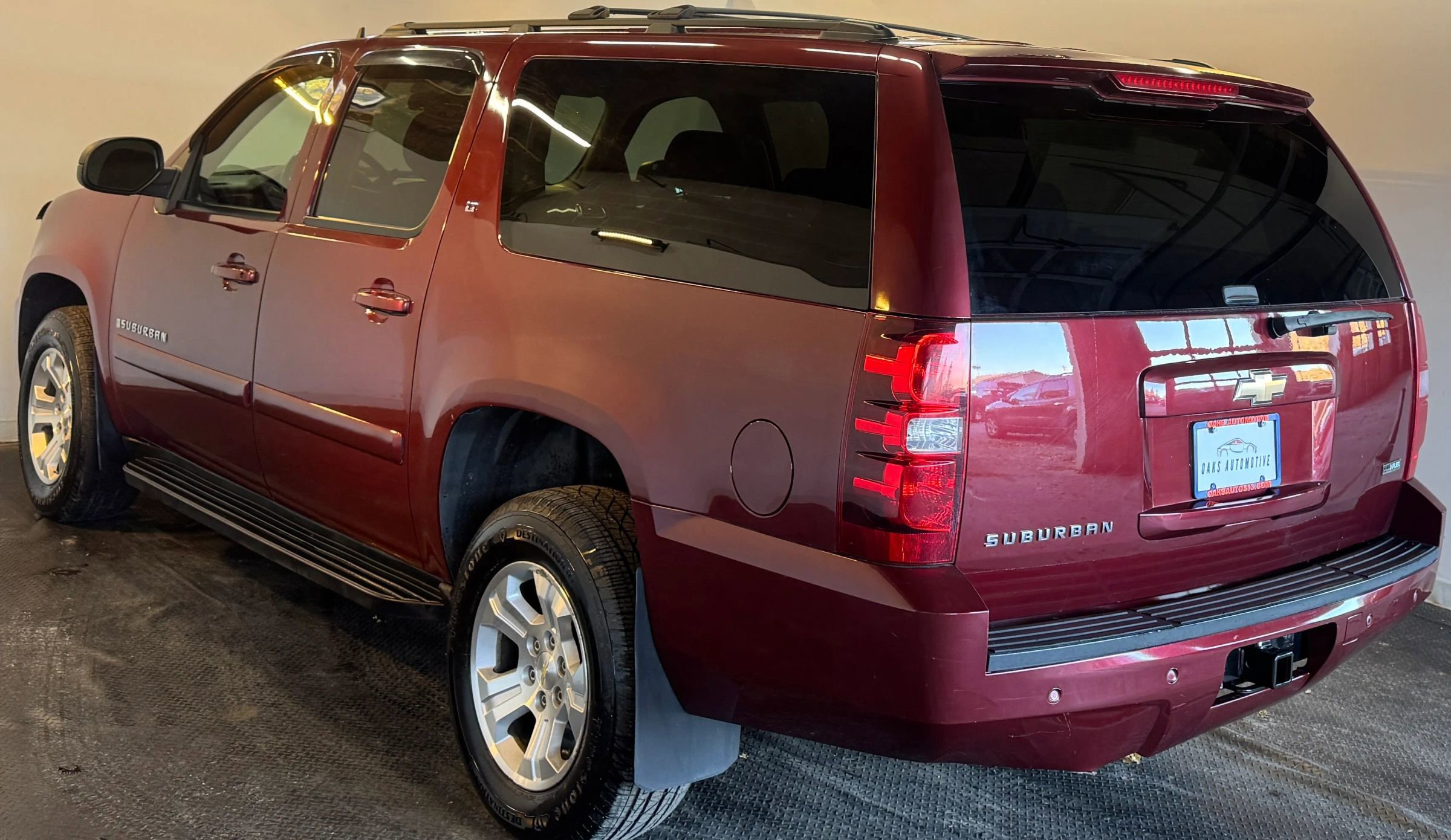 Used 2008 Chevrolet Suburban LT w/ Convenience Package 1 image 7
