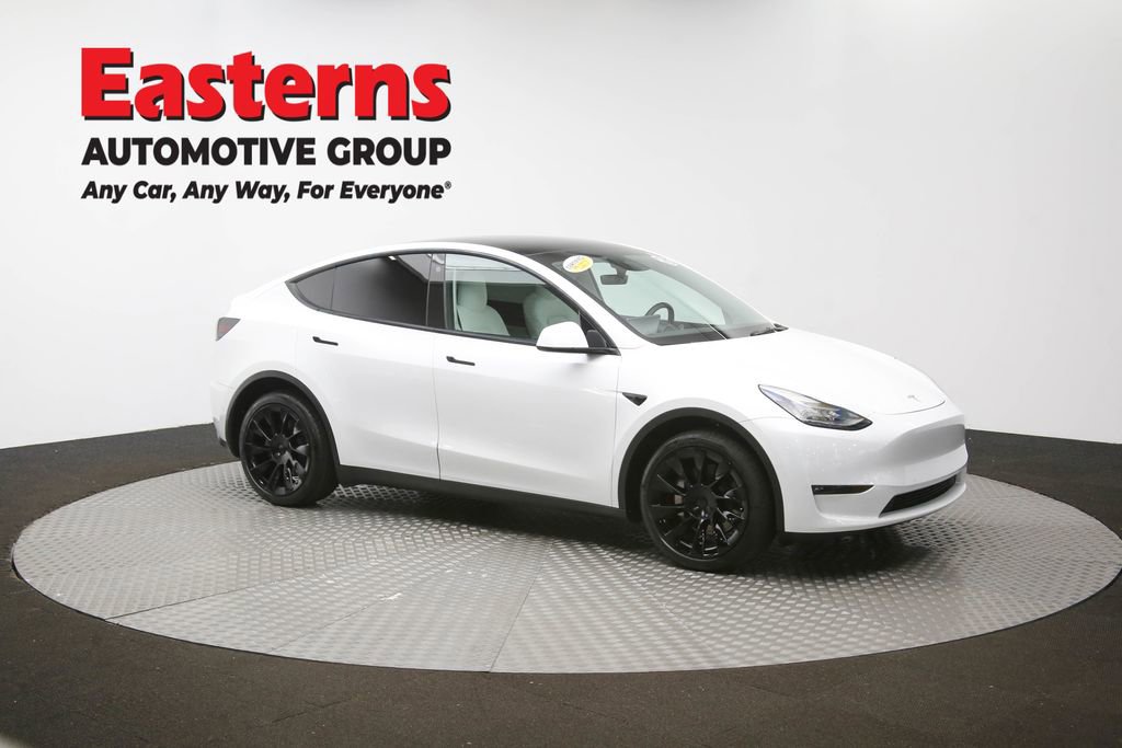 Used 2022 Tesla Model Y Long Range image 49