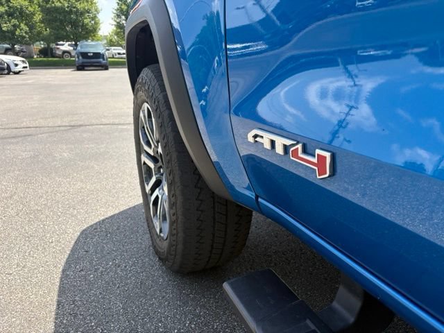 Used 2023 GMC Canyon AT4 w/ AT4 Premium Package AWD/4WD image 13