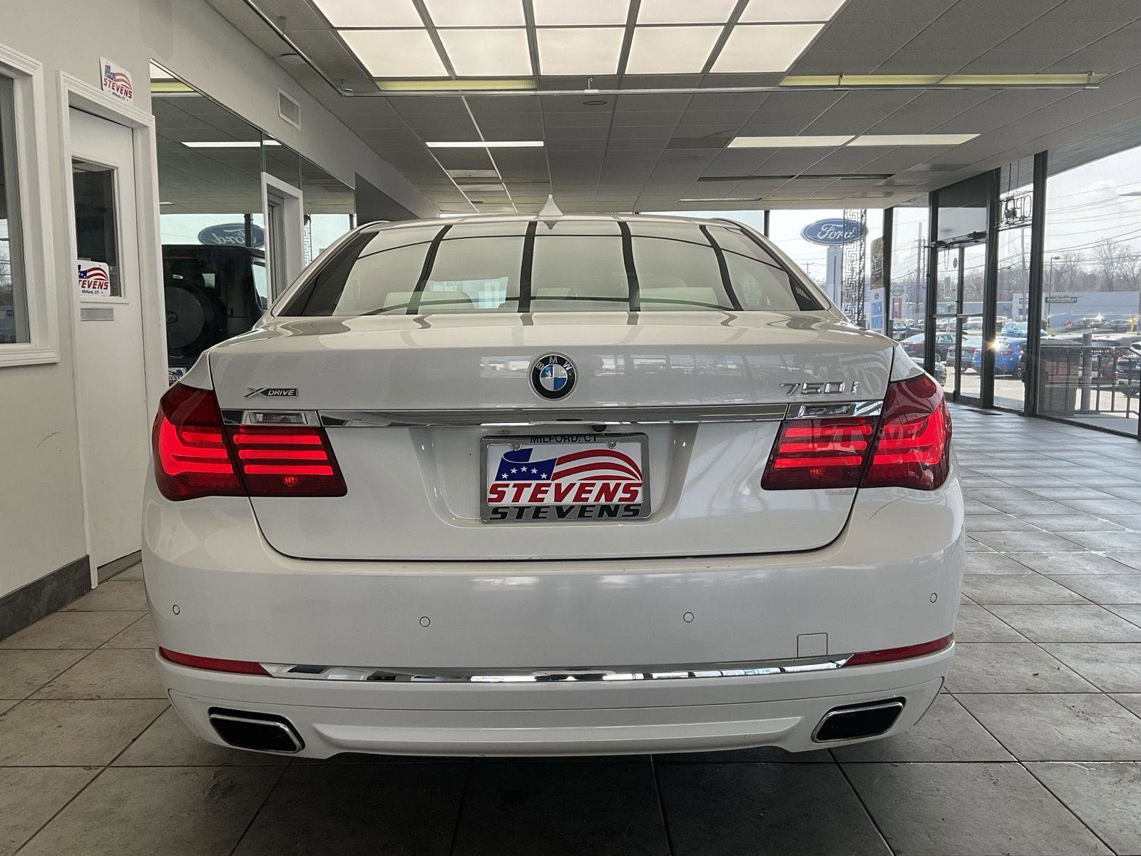 Used 2015 BMW 750i xDrive AWD/4WD image 6