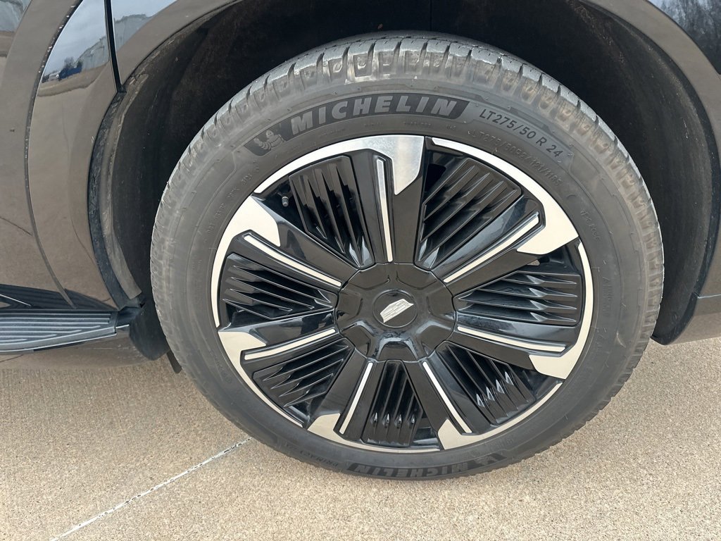 Used 2025 Cadillac Escalade IQ Sport 2 image 10