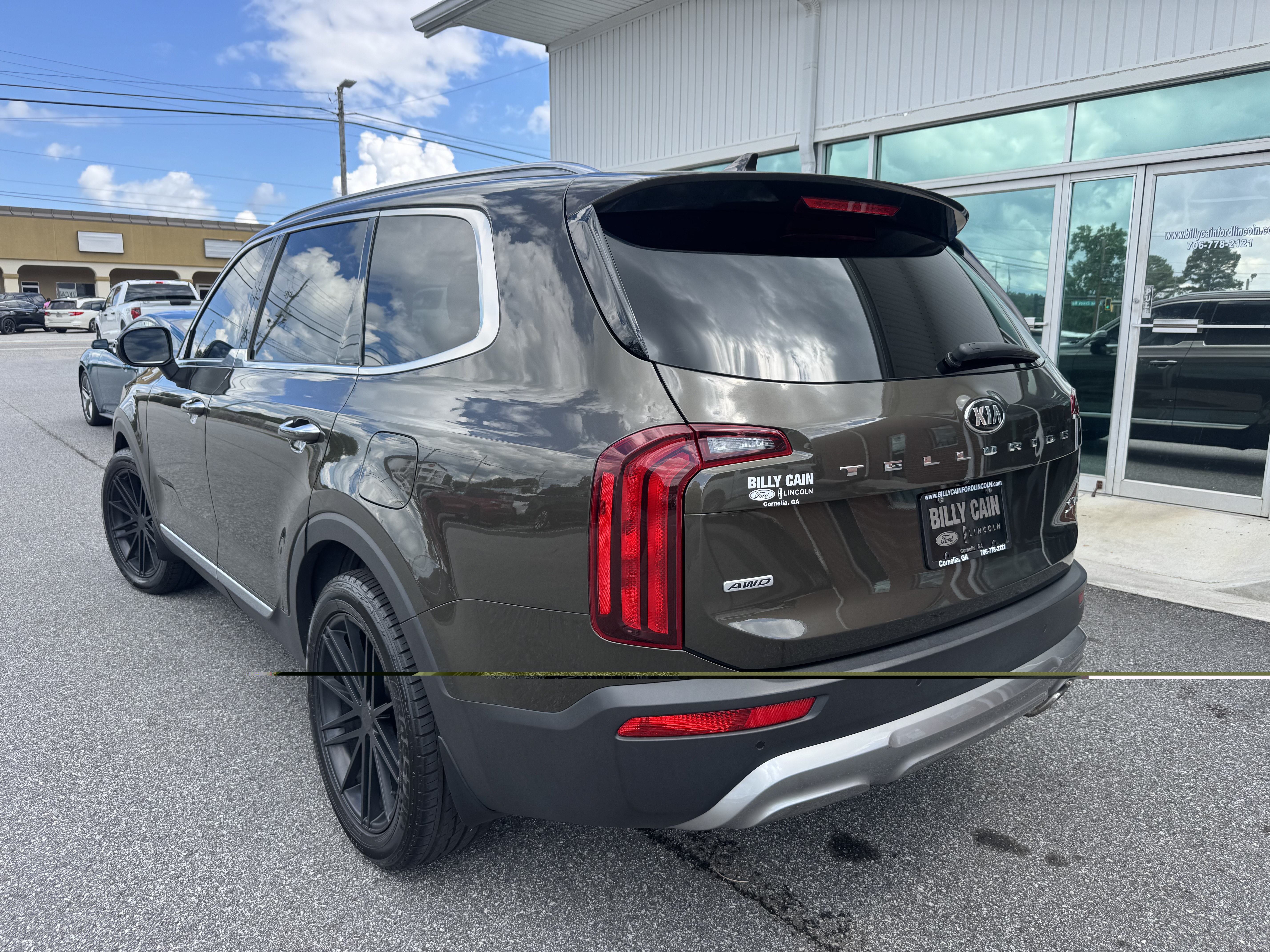 Used 2020 Kia Telluride S AWD/4WD image 2