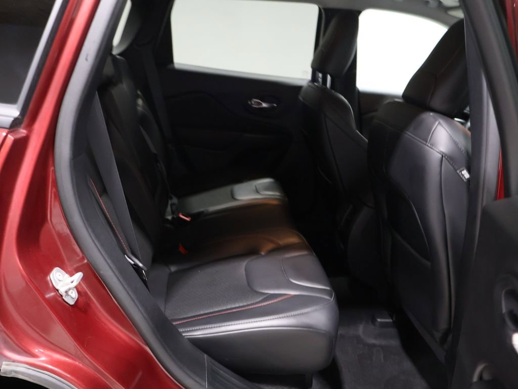 Used 2021 Jeep Cherokee Trailhawk image 21