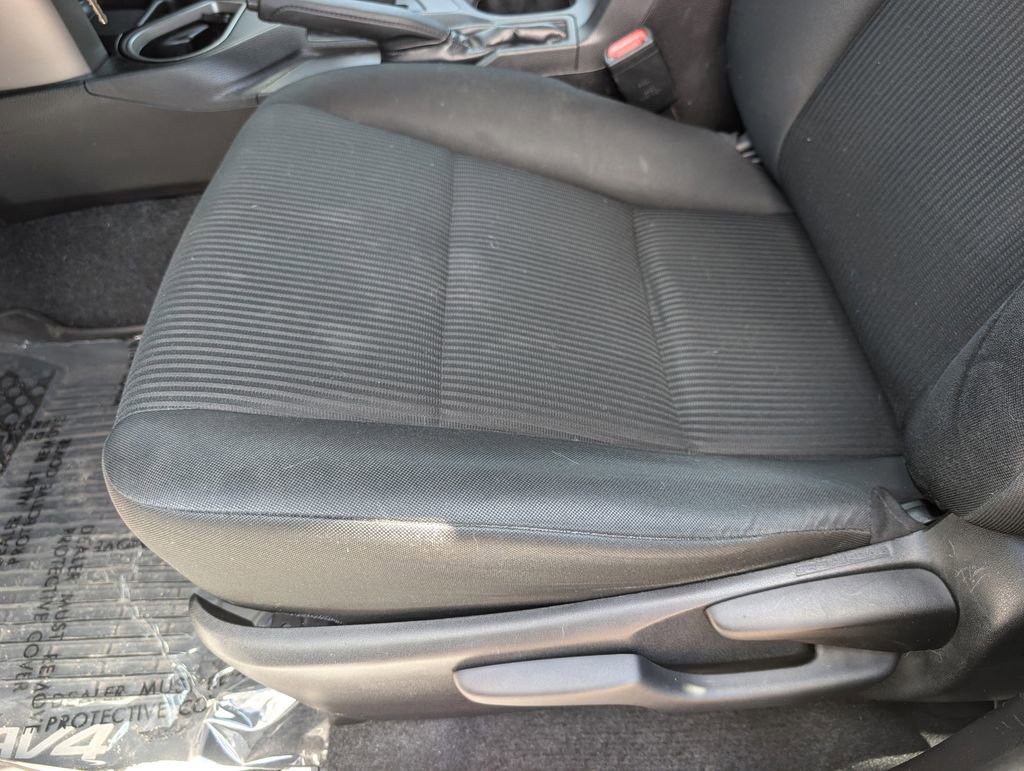Used 2017 Toyota RAV4 LE w/ All Weather Liner Package AWD/4WD image 15