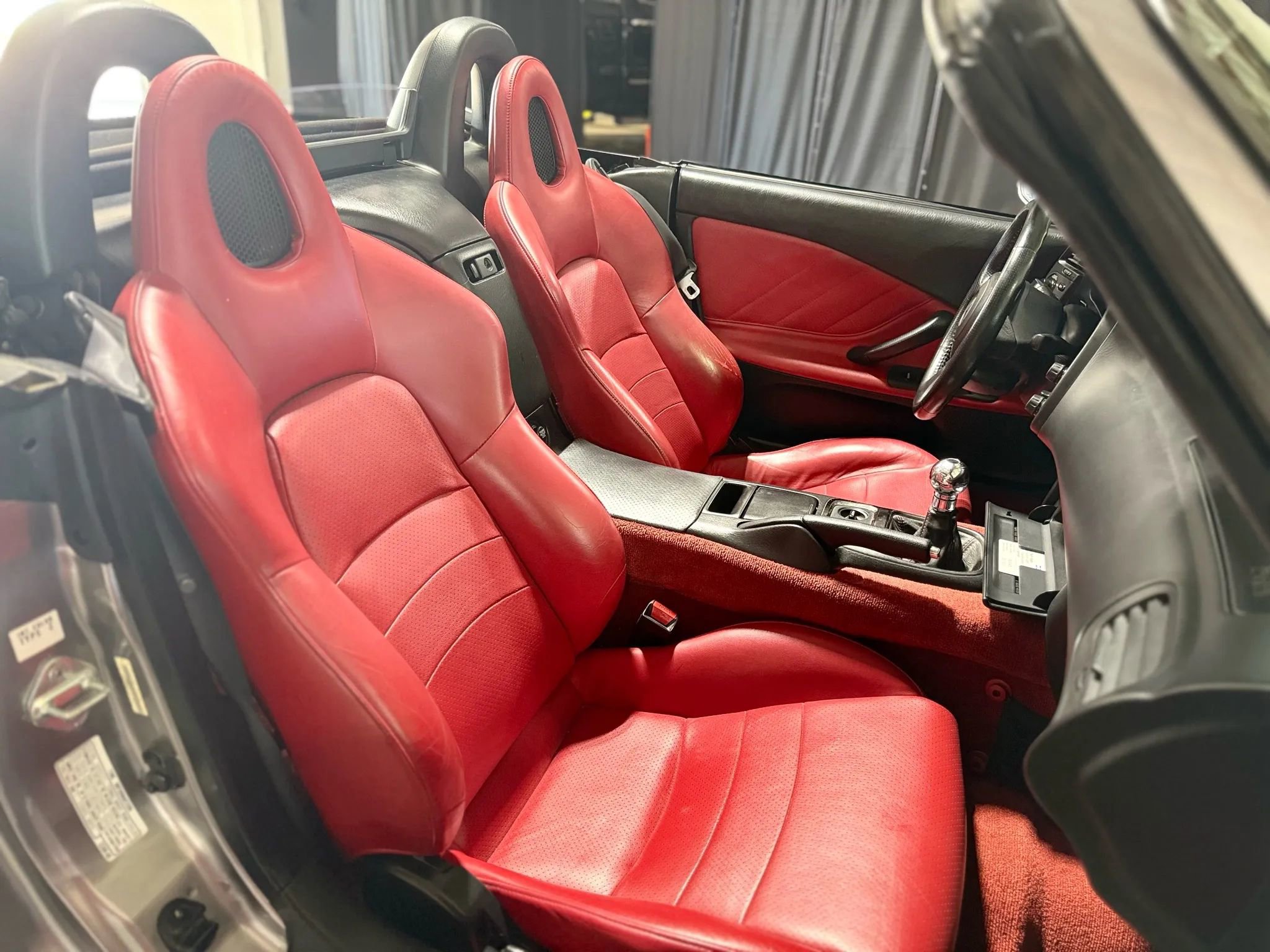 Used 2001 Honda S2000 image 25