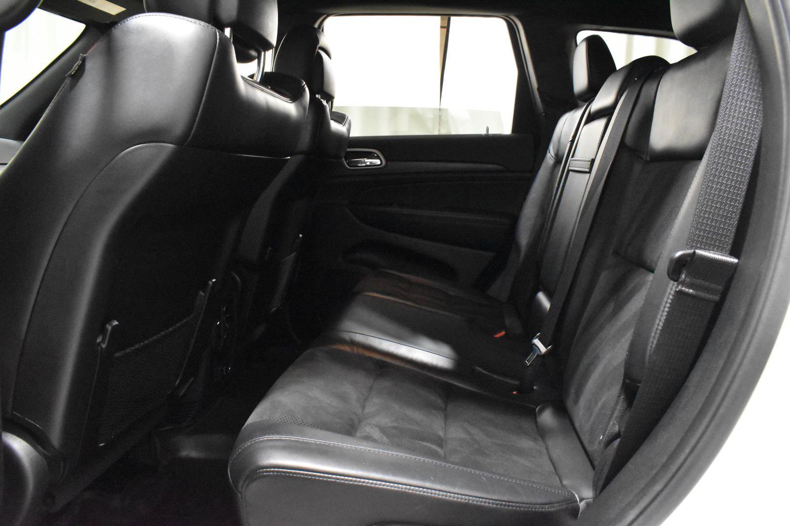 Used 2021 Jeep Grand Cherokee Laredo X image 4