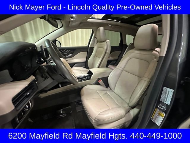Used 2022 Lincoln Corsair Standard w/ Premium Package image 10