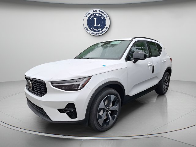 New 2026 Volvo XC40 B5 Plus w/ Protection Package Premier AWD/4WD image 1