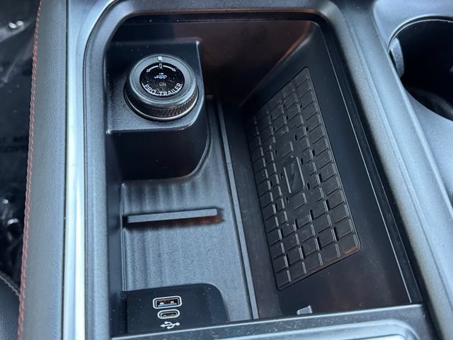 Certified 2025 Ford Expedition Active AWD/4WD image 30