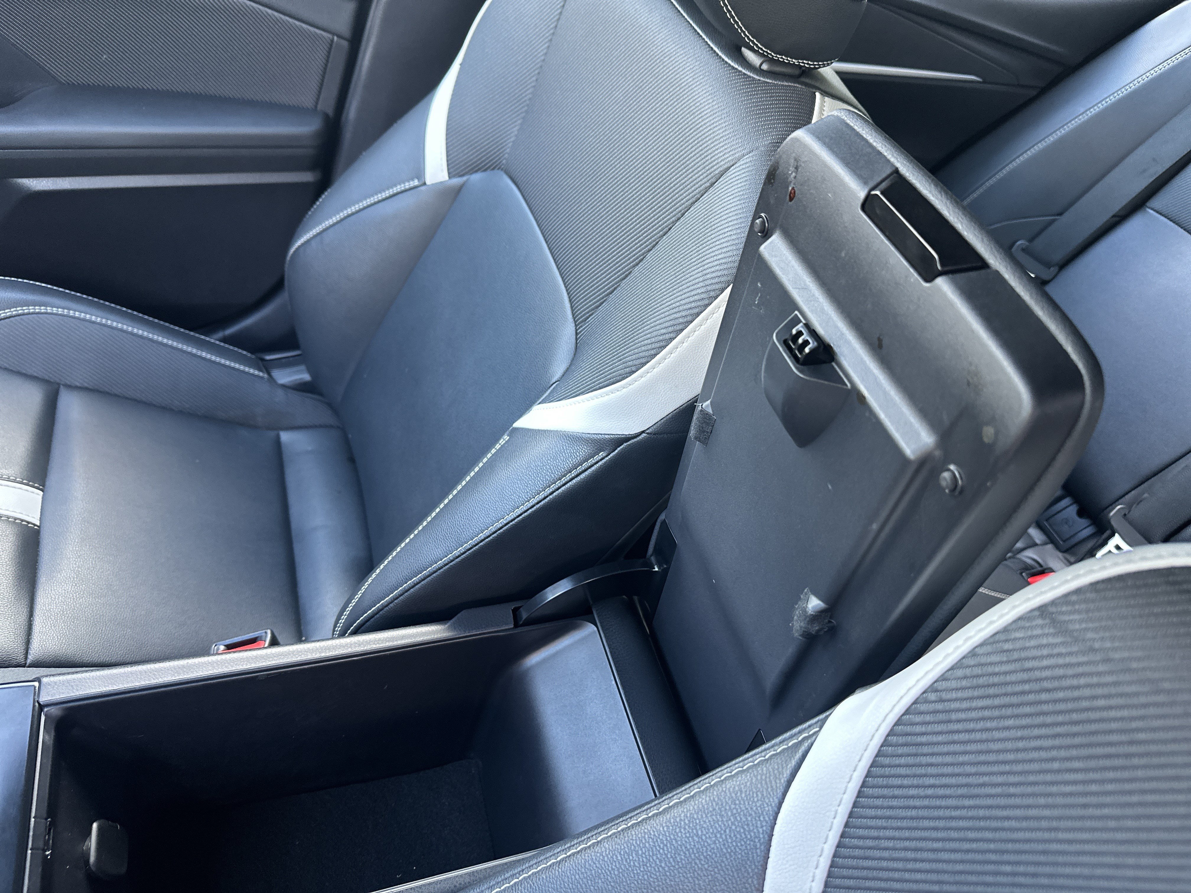 Used 2025 Toyota Camry SE FWD image 26