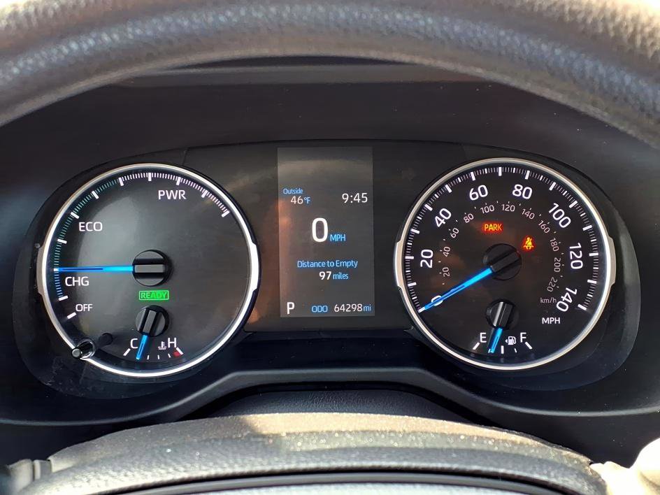 Certified 2021 Toyota RAV4 LE image 25