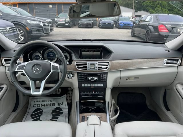 Used 2014 Mercedes-Benz E 350 Sedan image 25