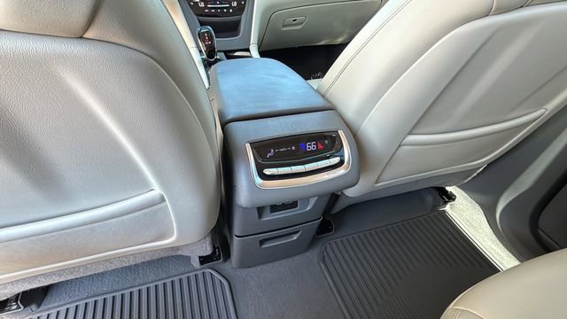 Used 2021 Cadillac XT6 Premium Luxury w/ LPO, Radiant Package FWD image 20
