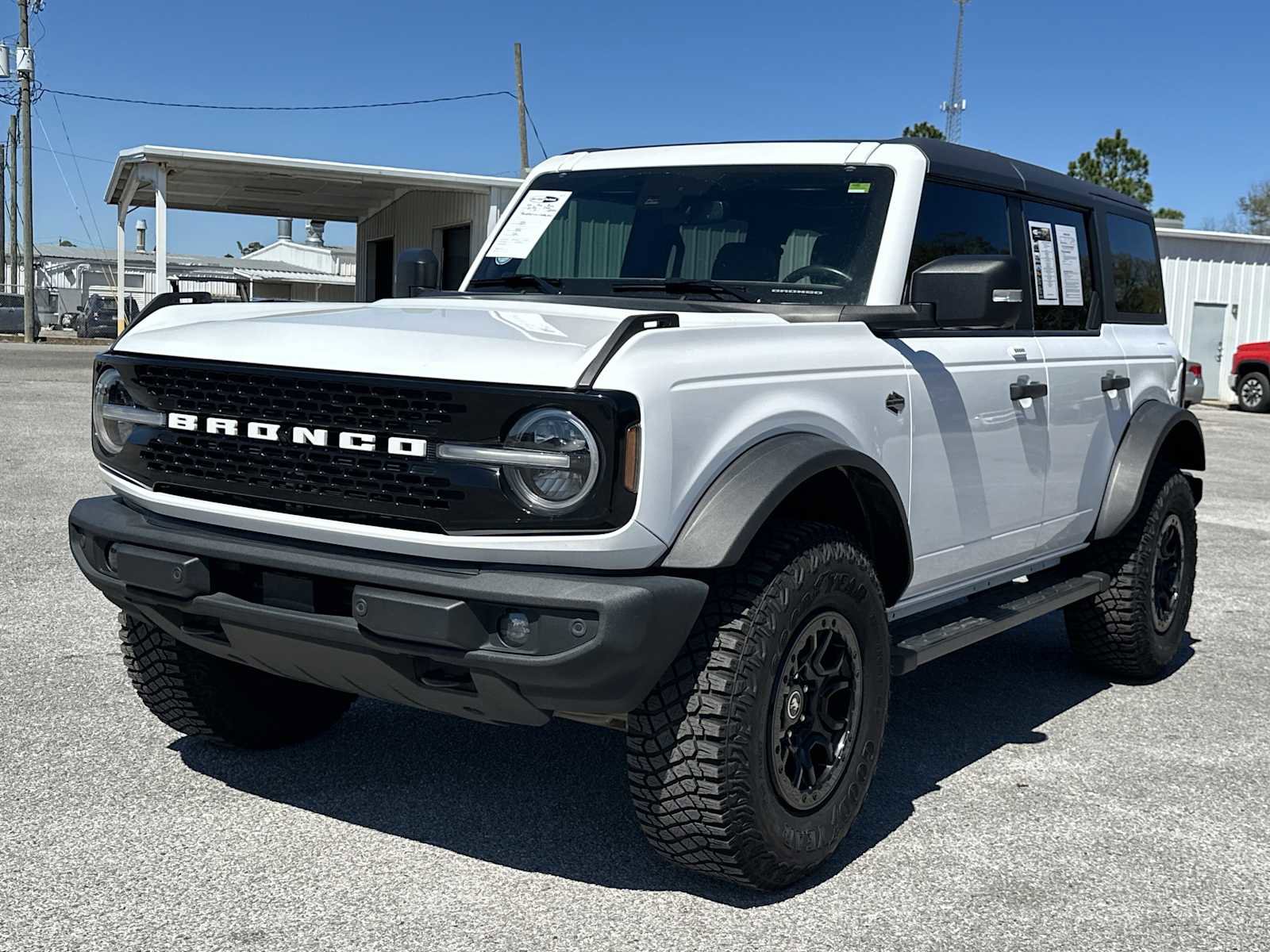 Used 2022 Ford Bronco Wildtrak image 5