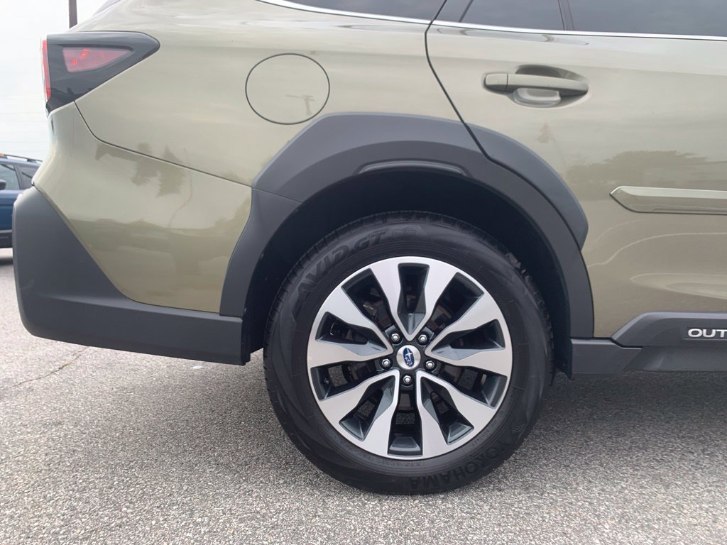 Used 2024 Subaru Outback Limited AWD/4WD image 29