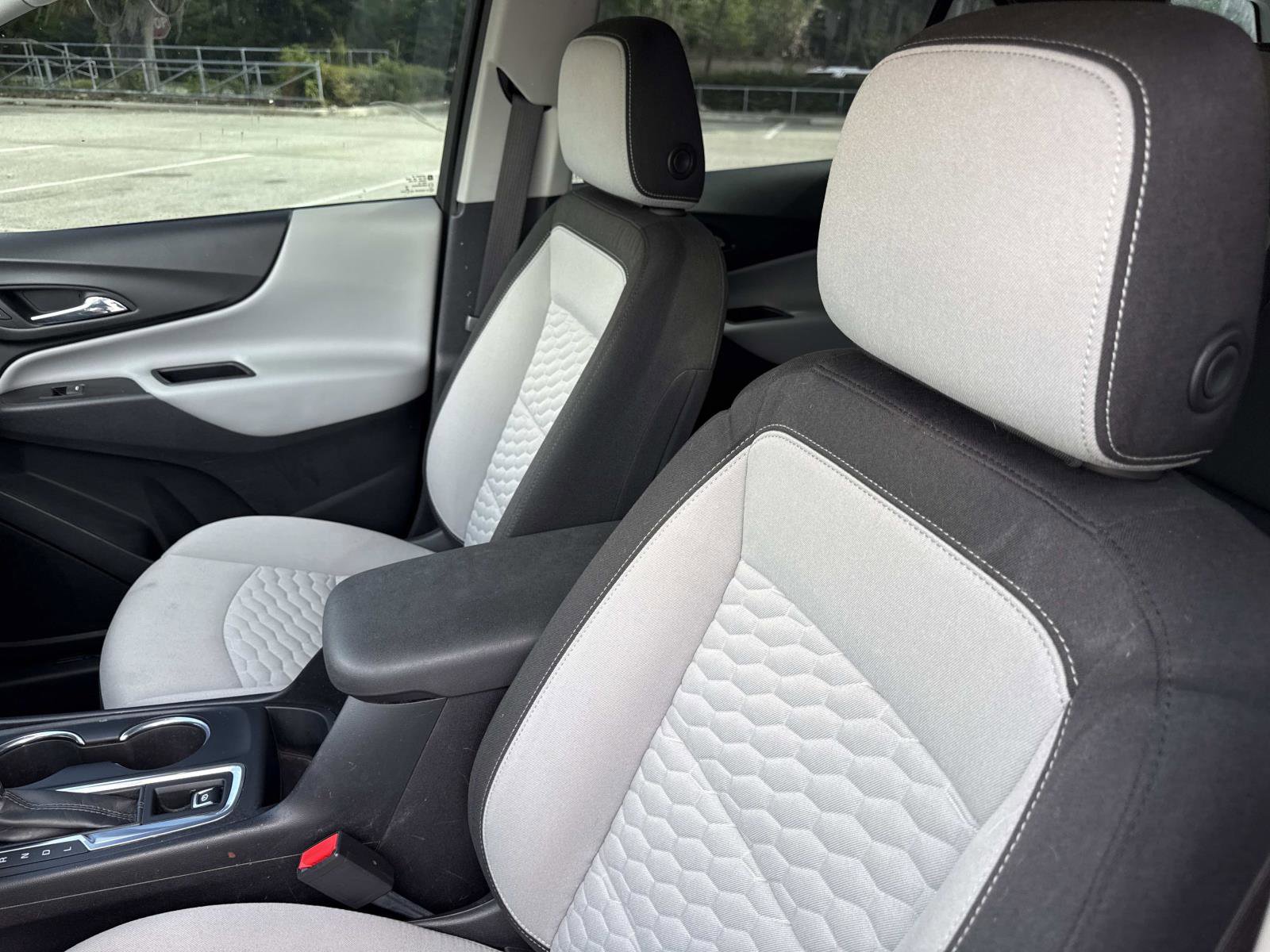 Used 2018 Chevrolet Equinox LS image 20