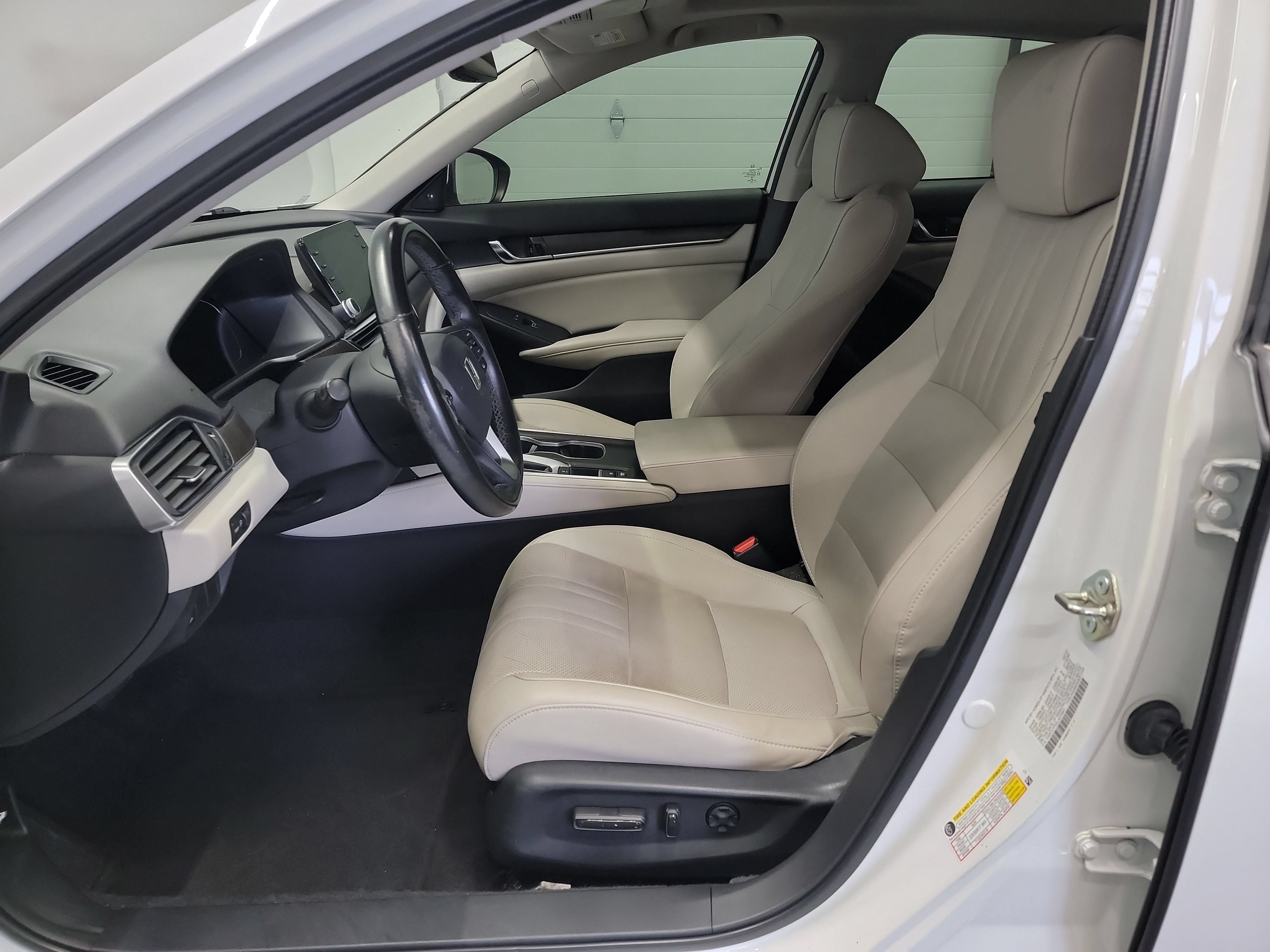 Used 2020 Honda Accord EX-L image 12
