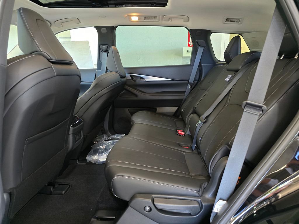 New 2026 INFINITI QX60 Pure w/ Cargo Package image 23