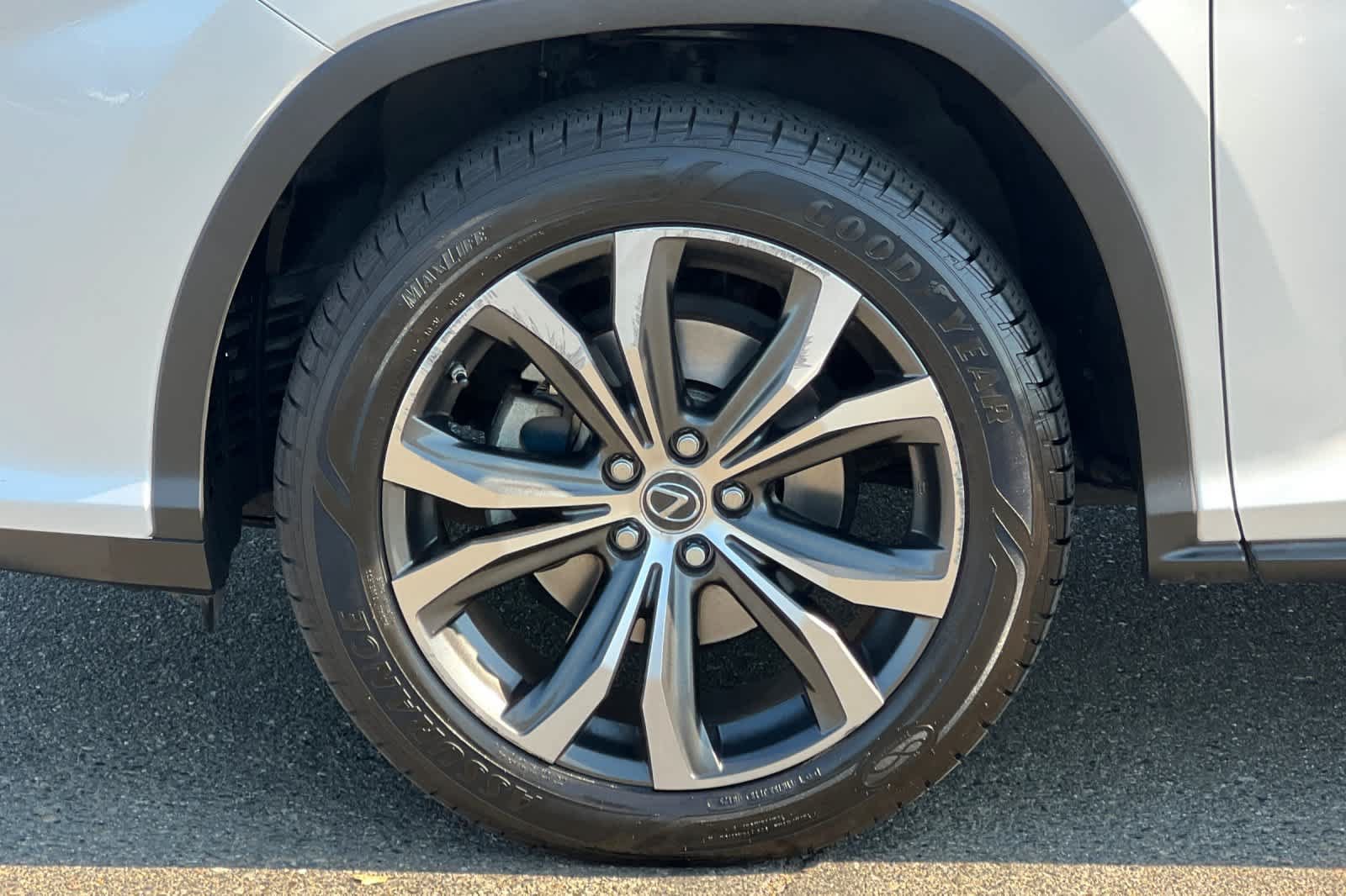 Used 2019 Lexus RX 350L FWD image 33
