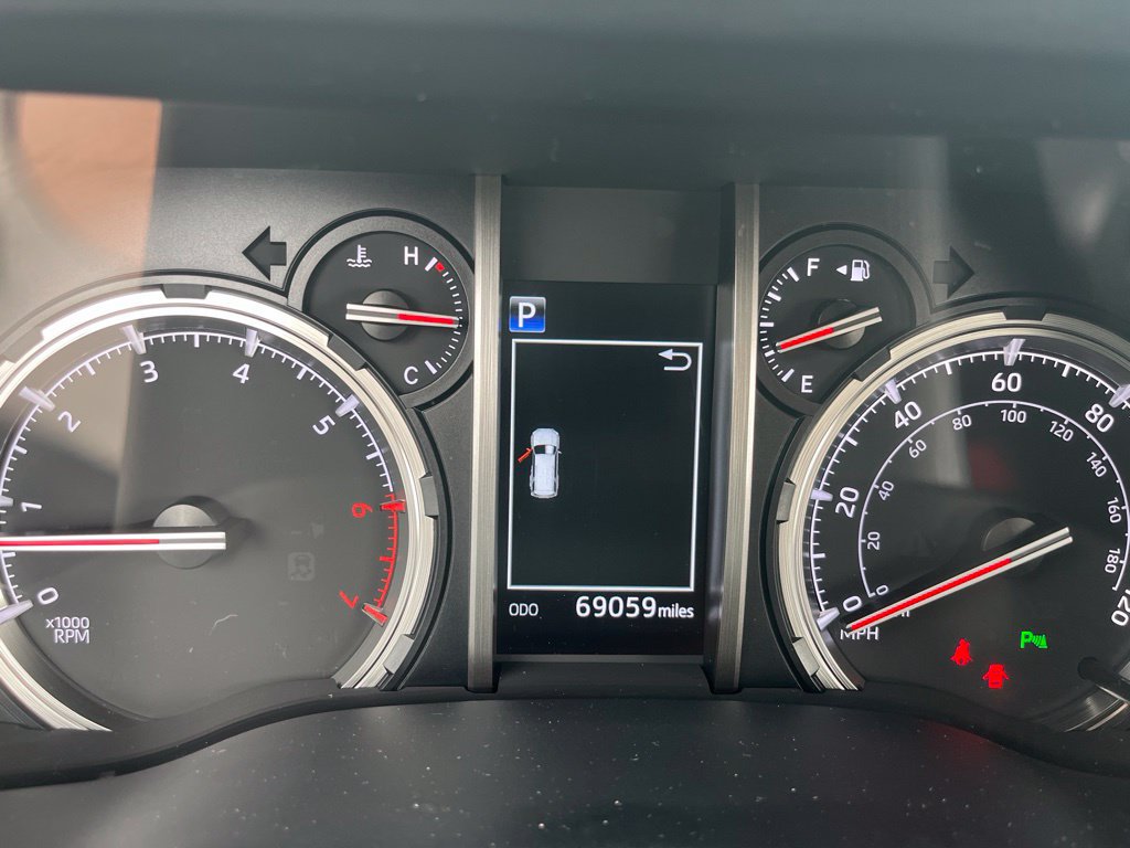 Used 2023 Toyota 4Runner Limited AWD/4WD image 24