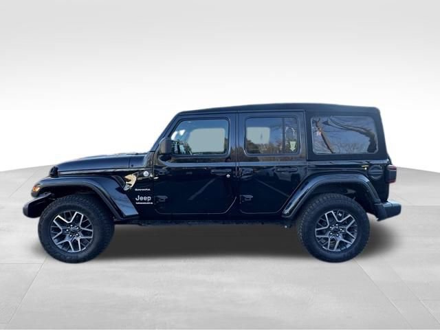Used 2024 Jeep Wrangler Sahara image 4