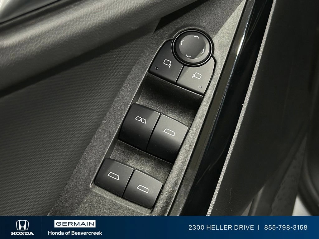 Used 2025 Chevrolet Equinox LT AWD/4WD image 18