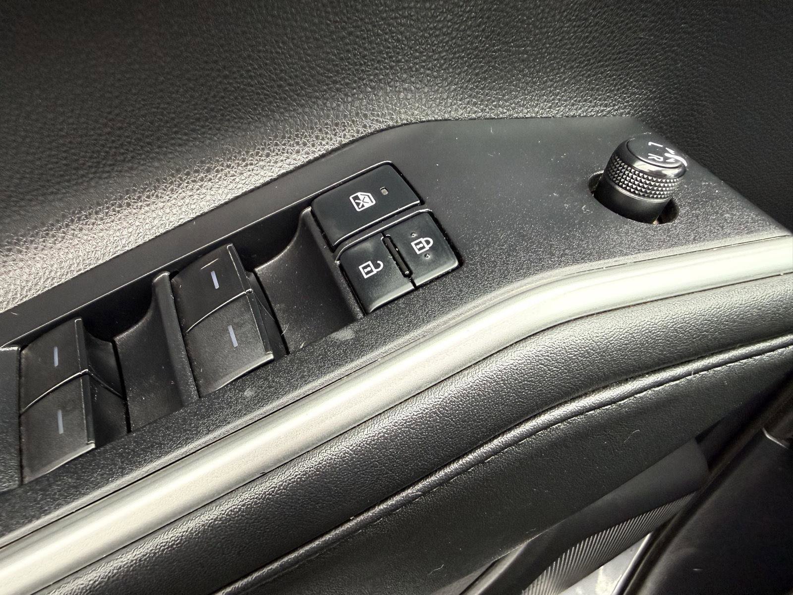 Certified 2020 Toyota Highlander XLE image 18