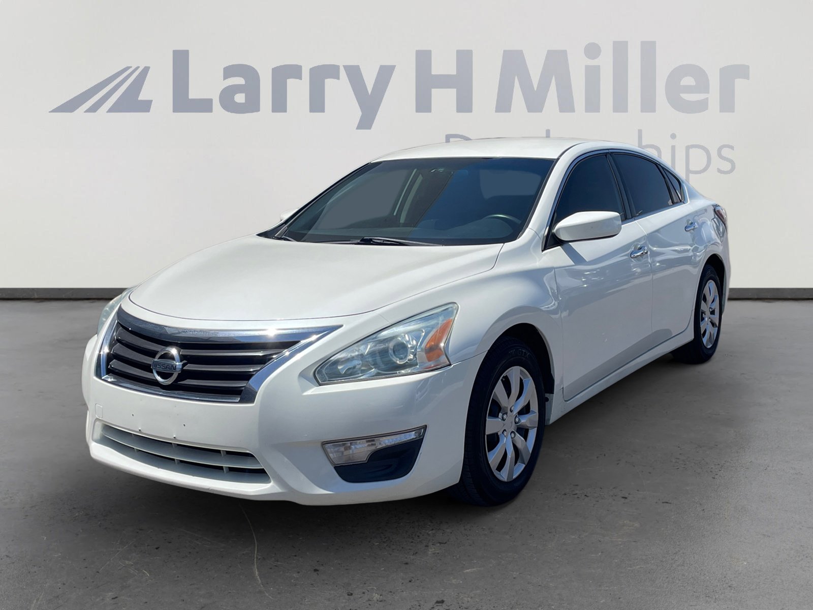 Used 2015 Nissan Altima 2.5 S w/ Power Driver Seat Package FWD image 1
