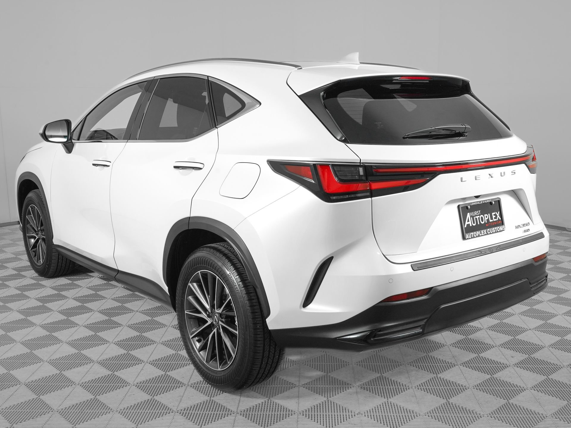 Used 2025 Lexus NX 350 AWD w/ Accessory Package (2T) image 6