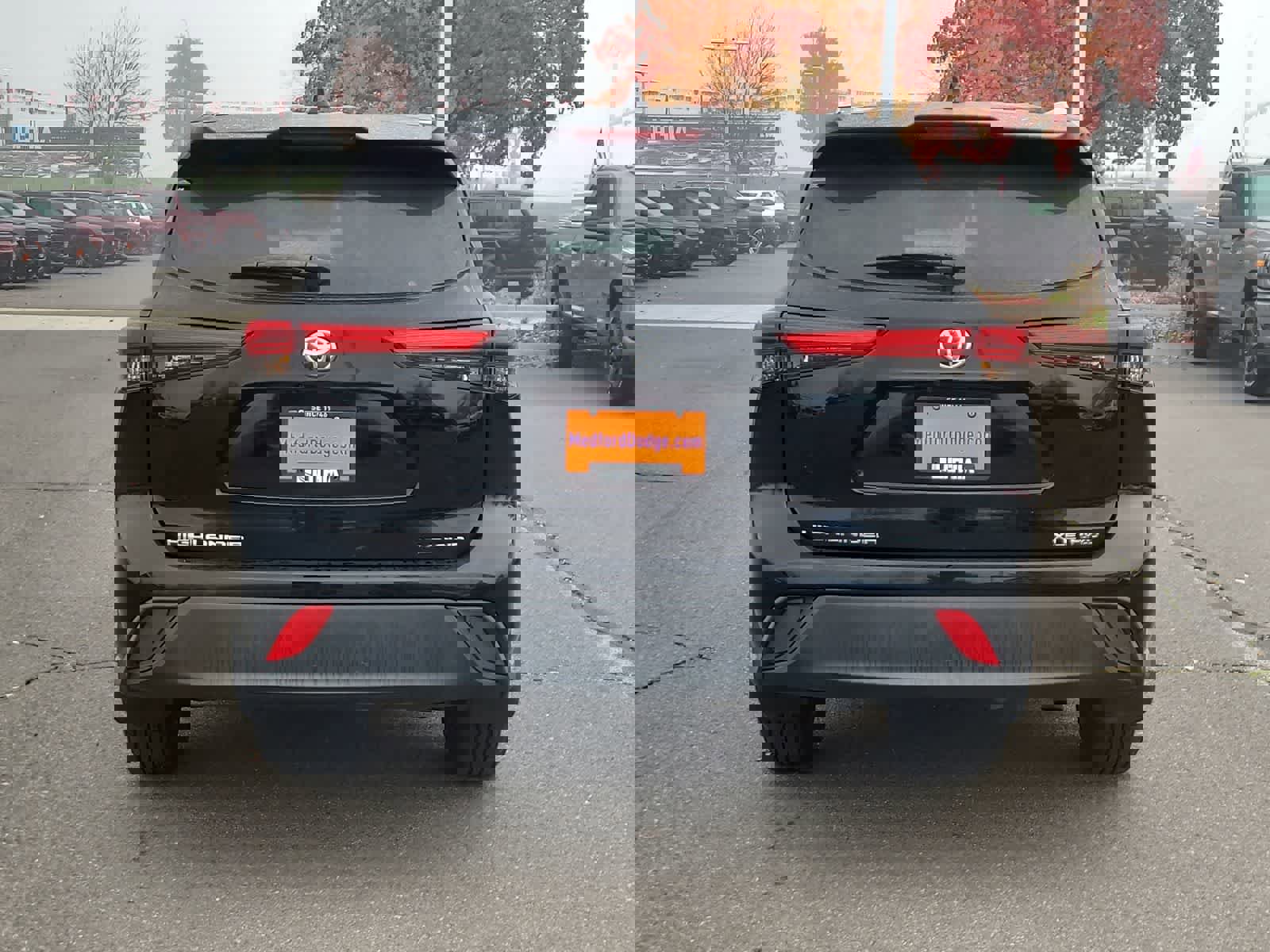 Used 2023 Toyota Highlander XLE image 13