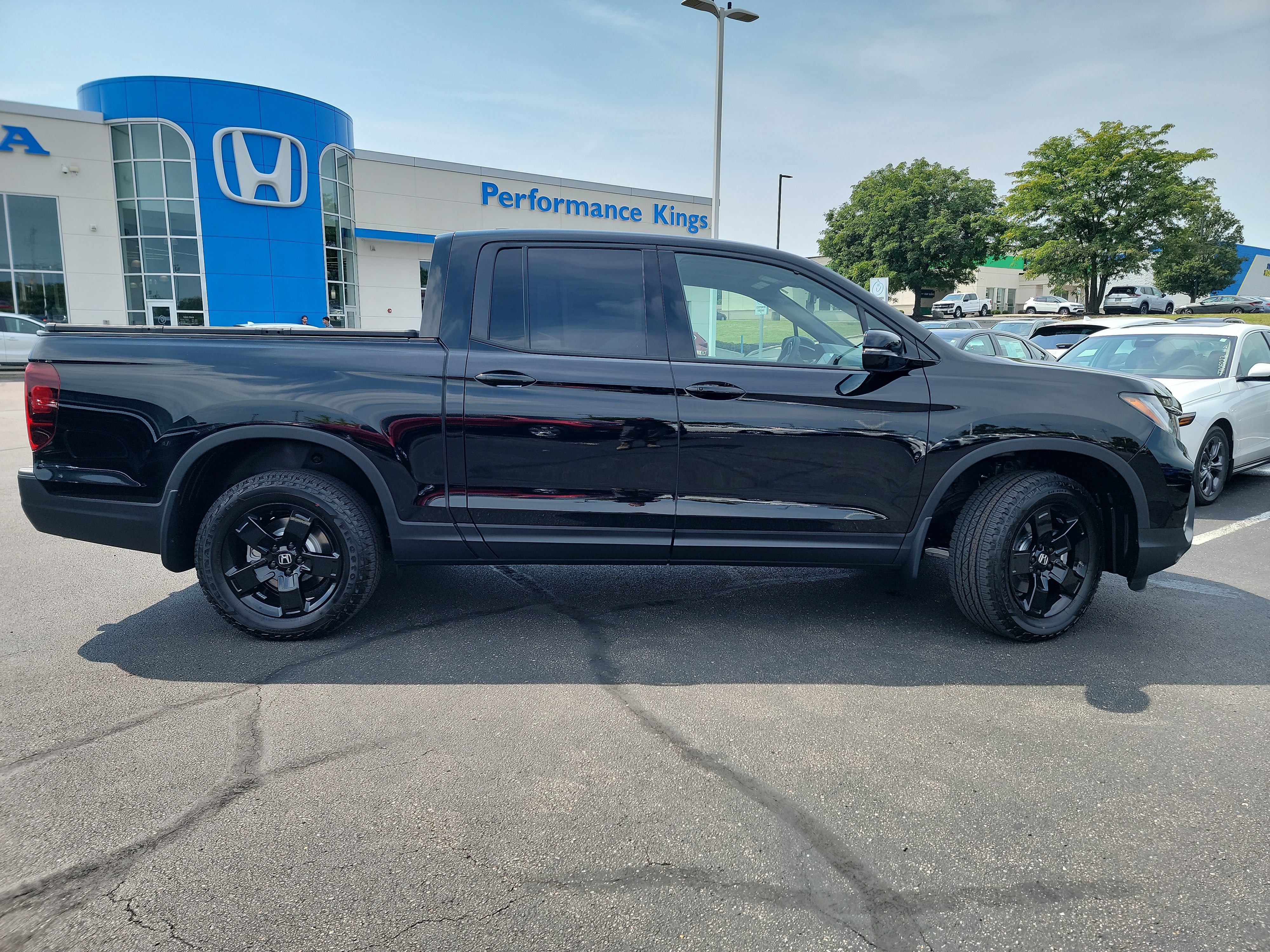 New 2026 Honda Ridgeline Black Edition image 11