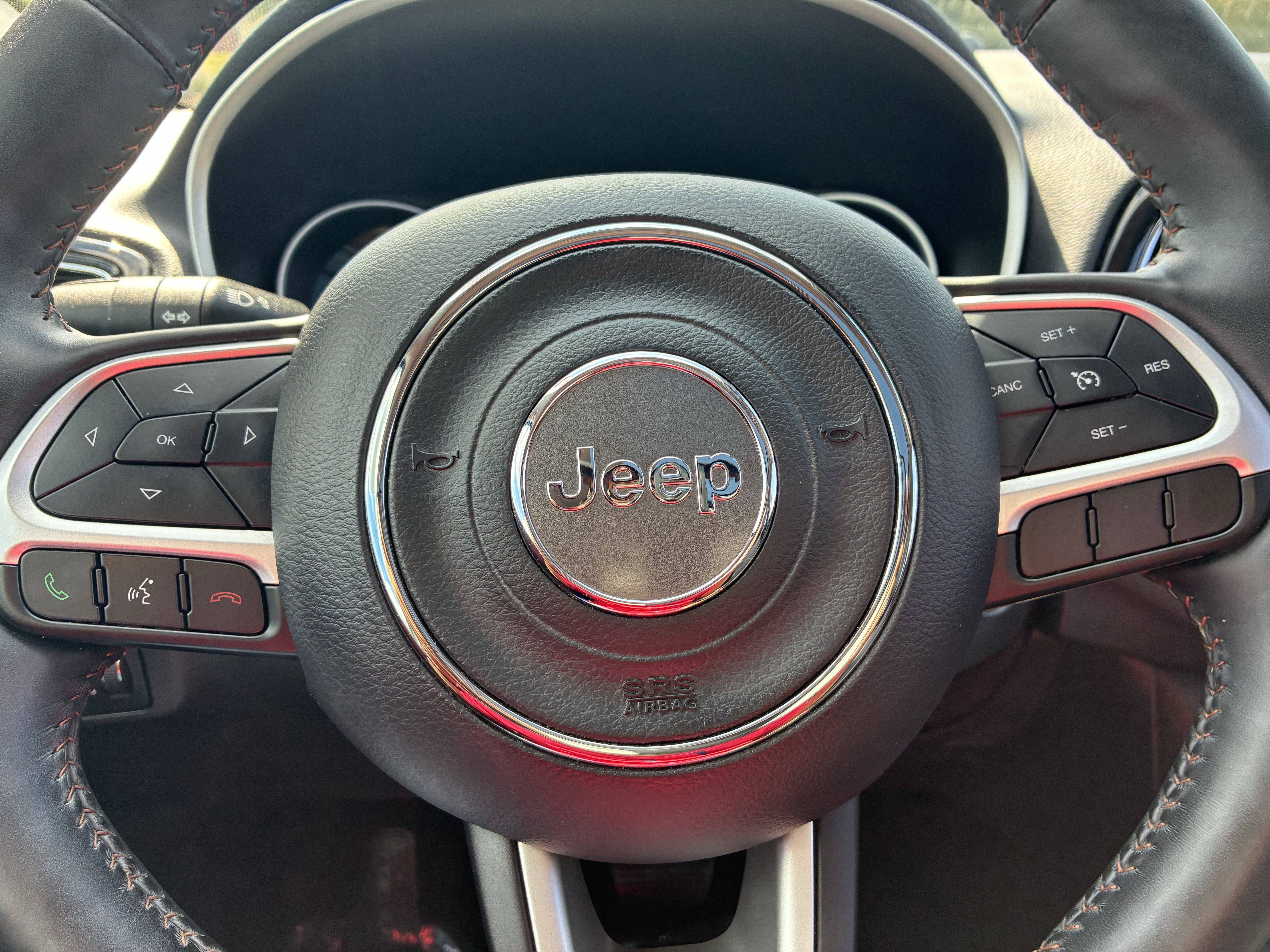 Used 2018 Jeep Compass Limited AWD/4WD image 28