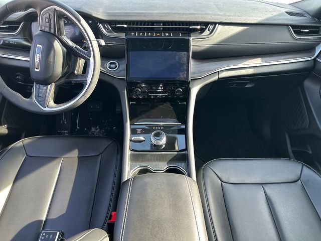 Used 2025 Jeep Grand Cherokee L Limited w/ Black Appearance Package image 27