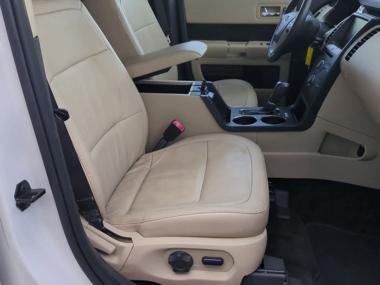 Used 2014 Ford Flex SEL w/ Equipment Group 202A FWD image 21