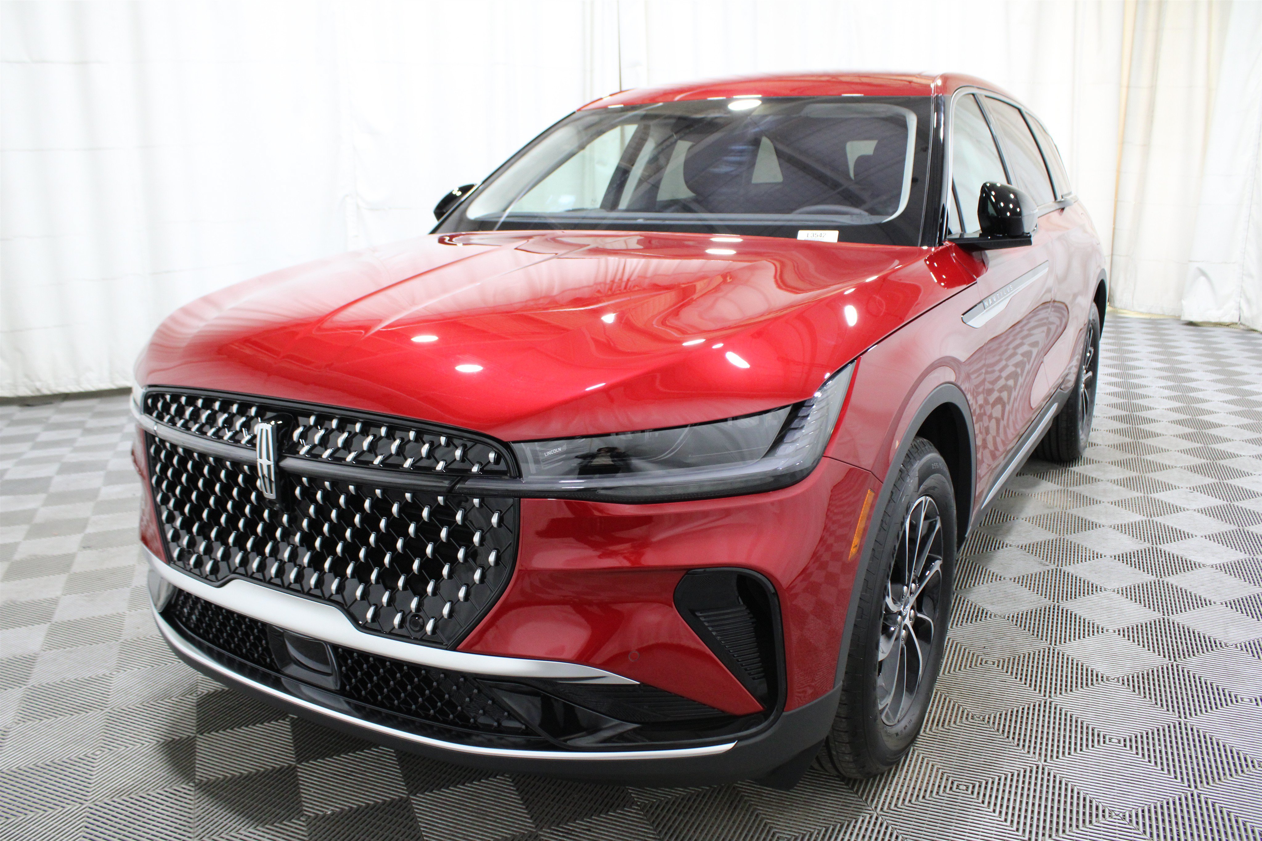 New 2026 Lincoln Nautilus Premier AWD/4WD image 36