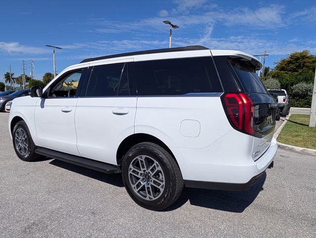 Certified 2025 Ford Expedition Active image 10