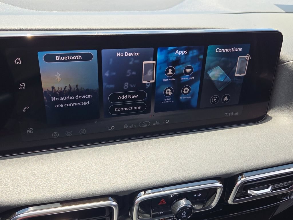New 2026 Nissan Sentra SR FWD image 20