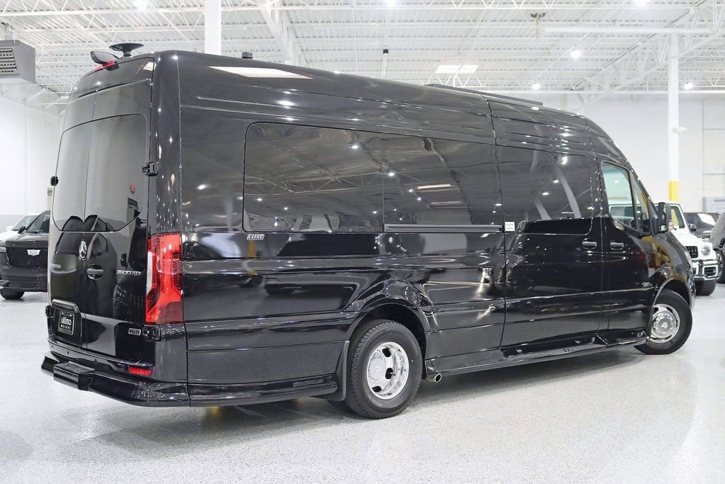 Used 2024 Mercedes-Benz Sprinter 3500 image 8