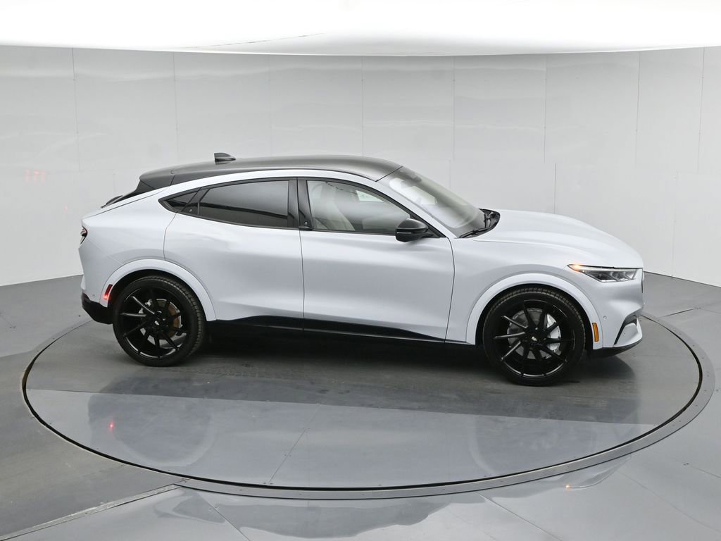 Used 2021 Ford Mustang Mach-E Premium image 54