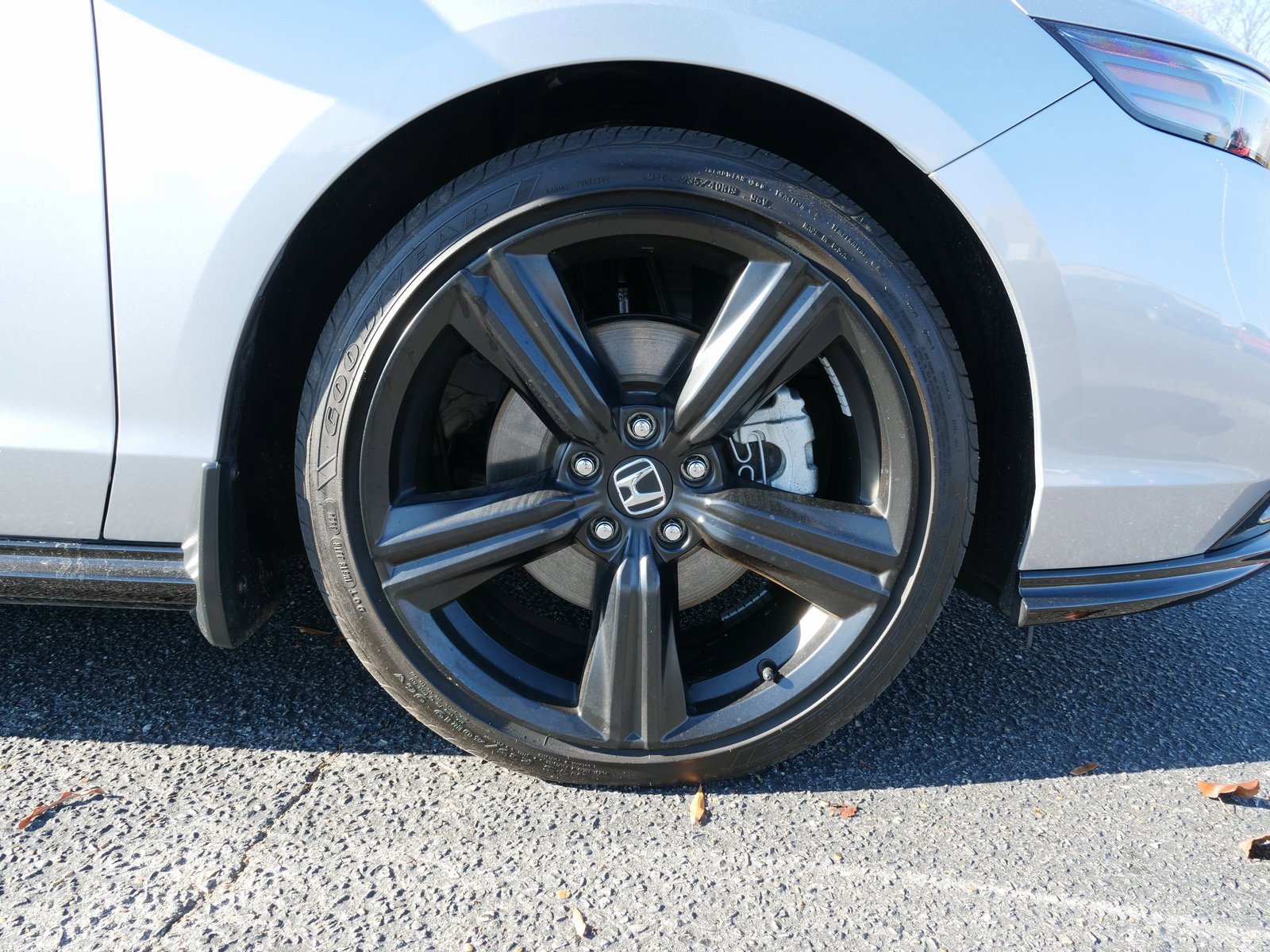 Used 2025 Honda Accord Sport image 11